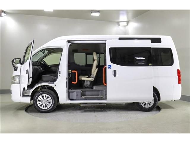 NV350 CARAVAN 4WD
