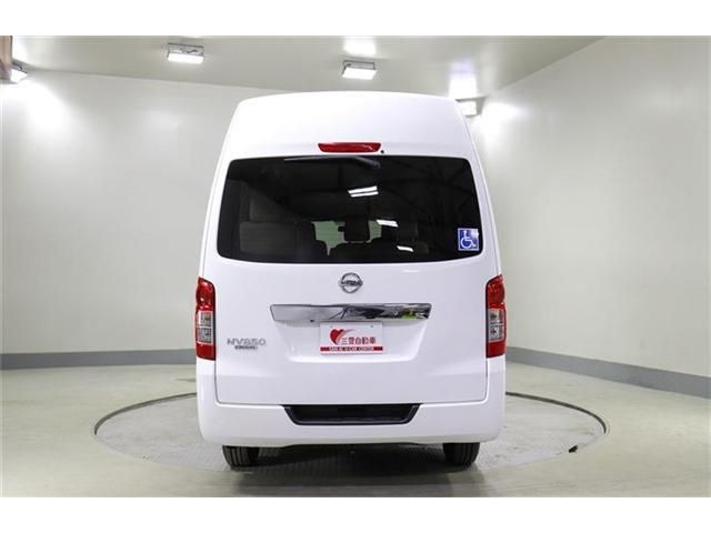 NV350 CARAVAN 4WD