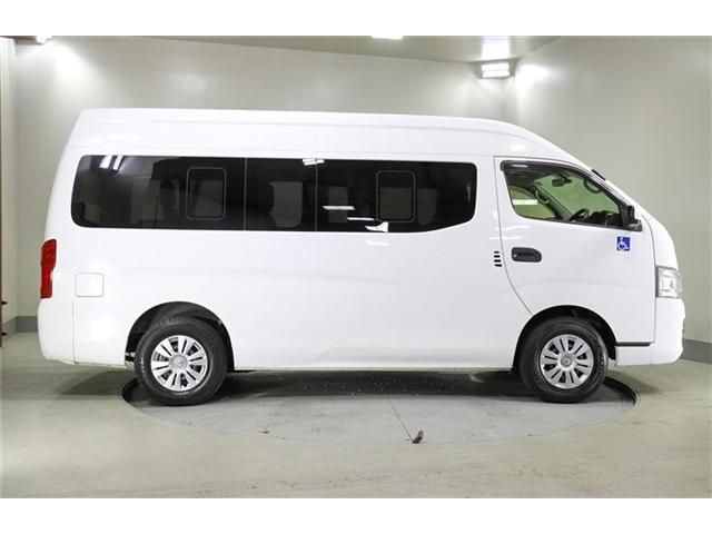 NV350 CARAVAN 4WD