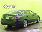 CROWN sedan hybrid