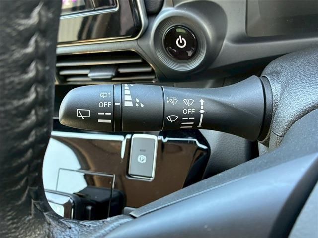 ek X EV
