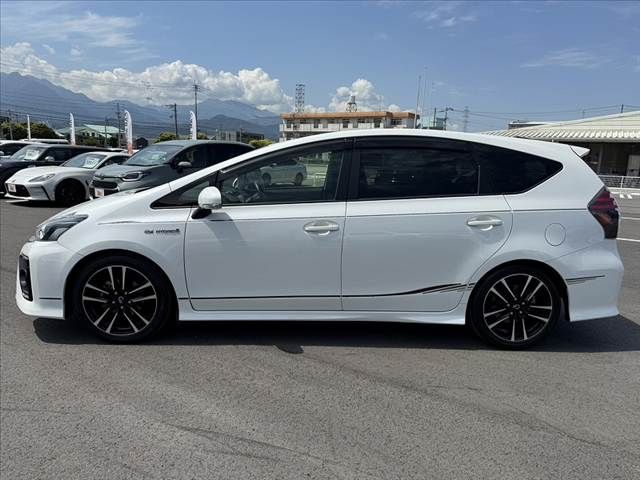 PRIUS Alpha