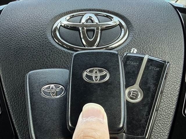 PRIUS Alpha