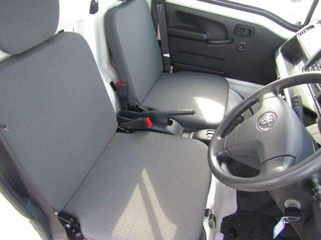 PIXIS truck 4WD