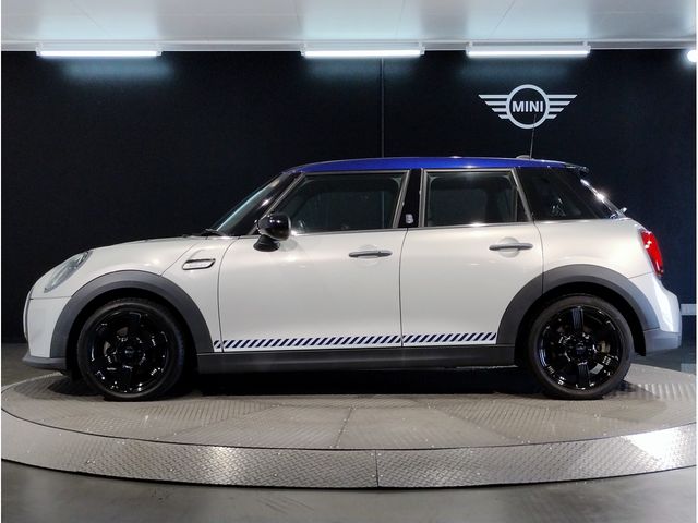 MINI COOPER D 5DOOR