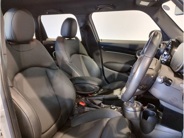 MINI COOPER D 5DOOR