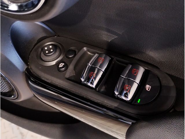 MINI COOPER D 5DOOR