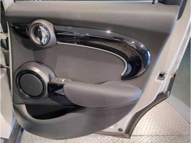 MINI COOPER D 5DOOR