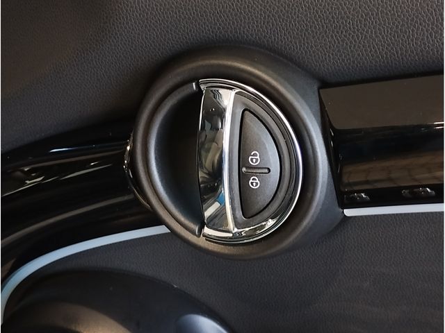 MINI COOPER D 5DOOR