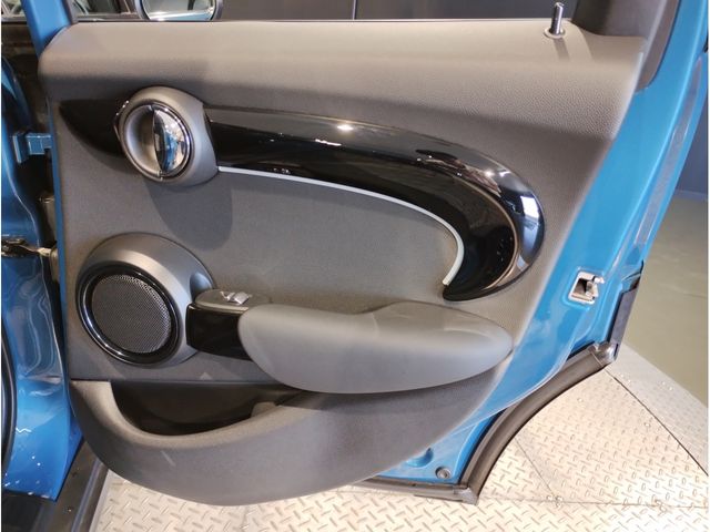 MINI COOPER D 5DOOR