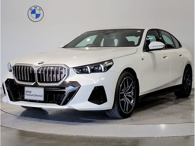 BMW 5 Series sedan