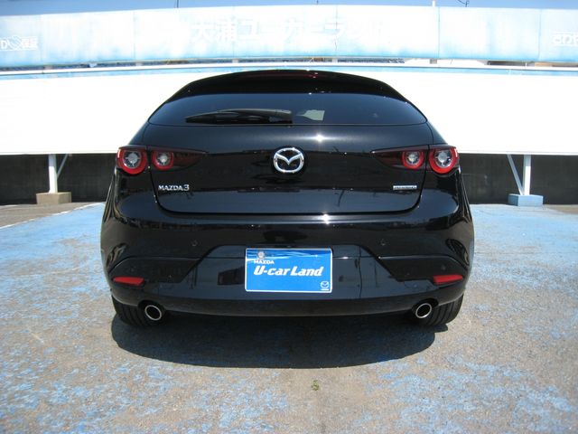 MAZDA3 FASTBACK