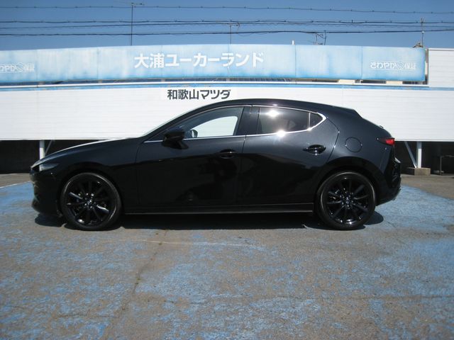 MAZDA3 FASTBACK