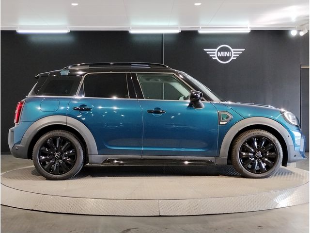 MINI COOPER D CROSSOVER
