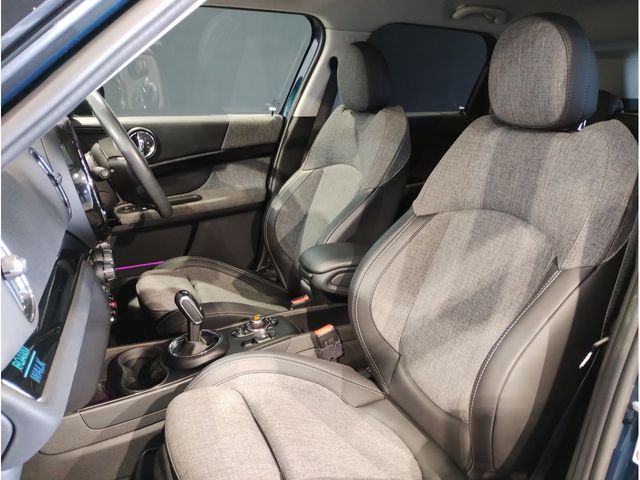 MINI COOPER D CROSSOVER