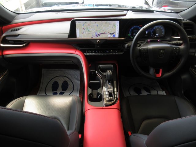 CROWN SPORT