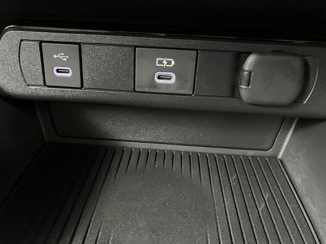 PRIUS 4WD