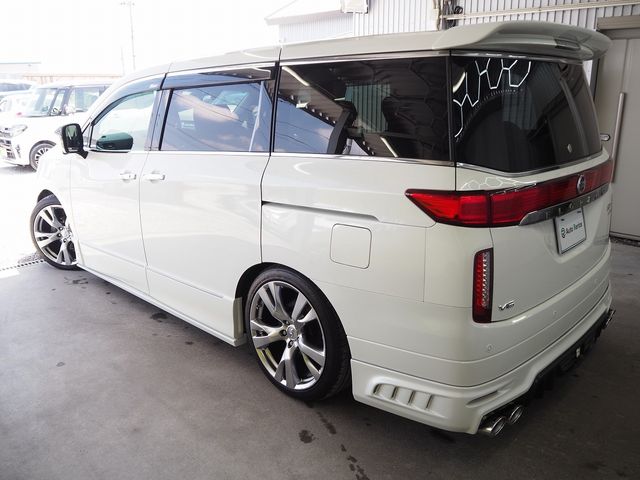 ELGRAND  4WD
