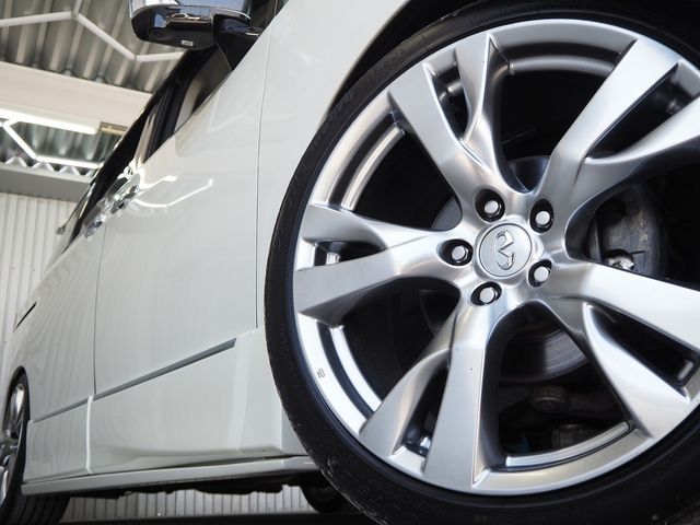 ELGRAND  4WD