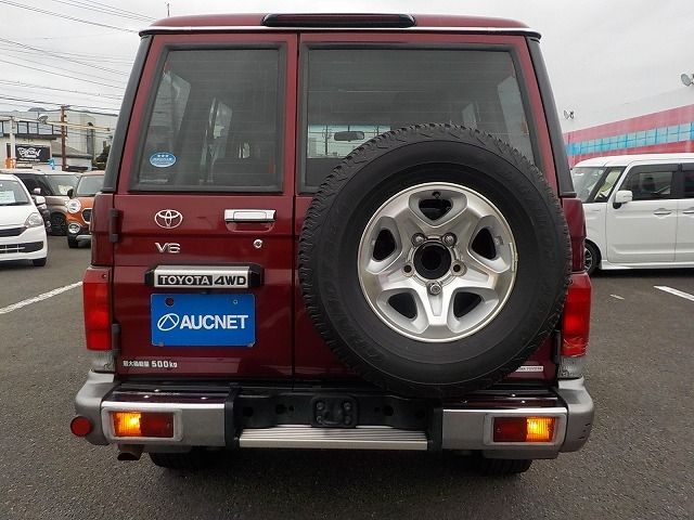 LANDCRUISER van
