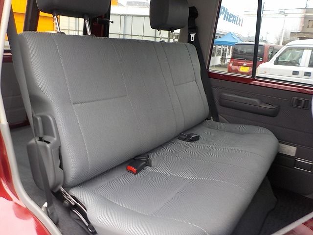LANDCRUISER van