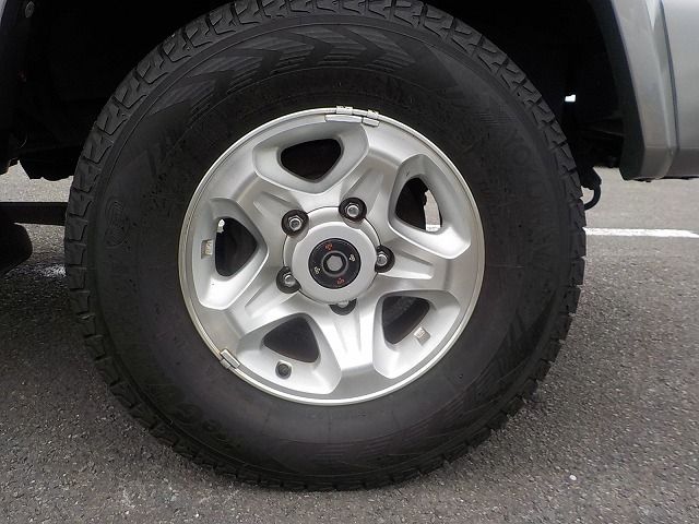 LANDCRUISER van