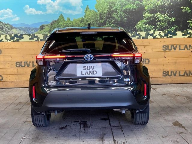 YARIS CROSS HYBRID