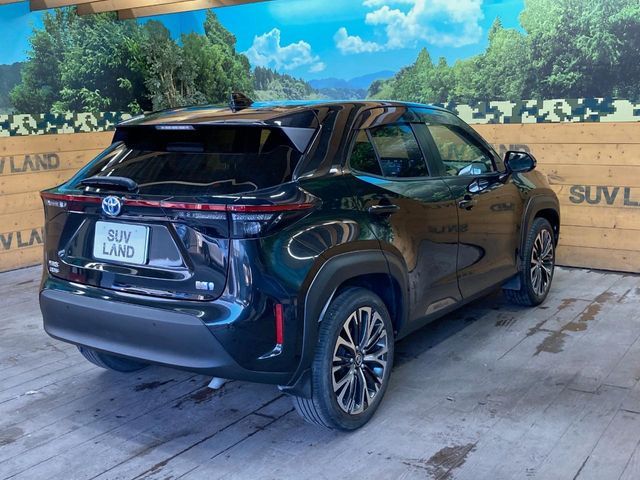 YARIS CROSS HYBRID