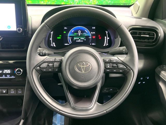 YARIS CROSS HYBRID