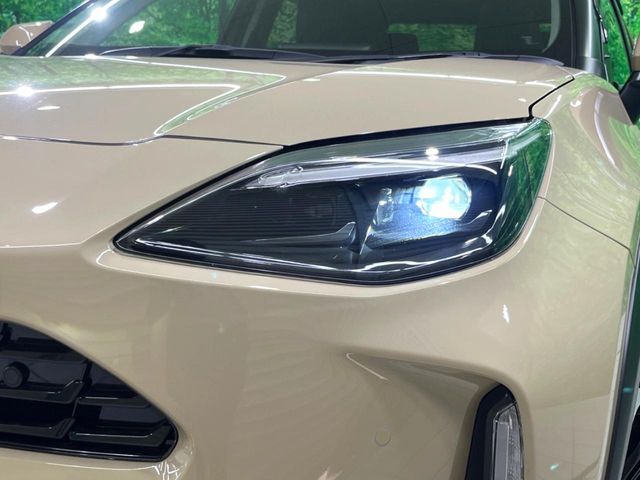 YARIS CROSS HYBRID