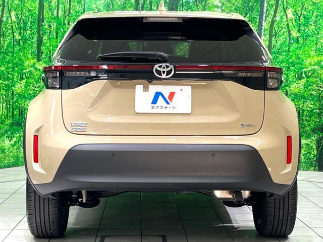 YARIS CROSS HYBRID