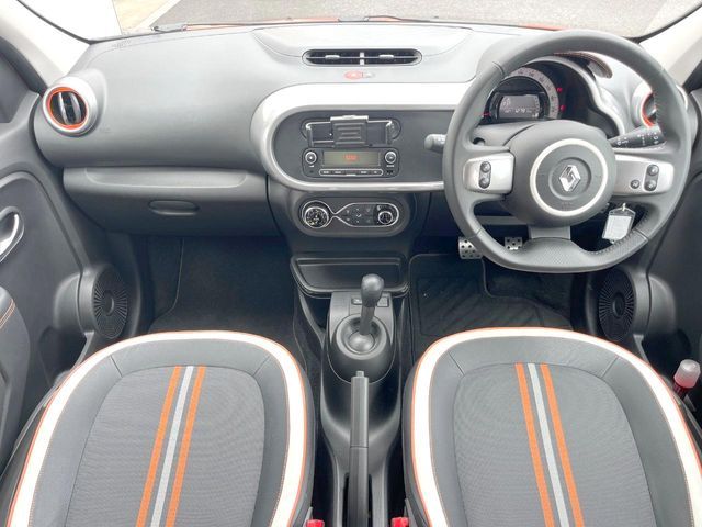 RENAULT TWINGO