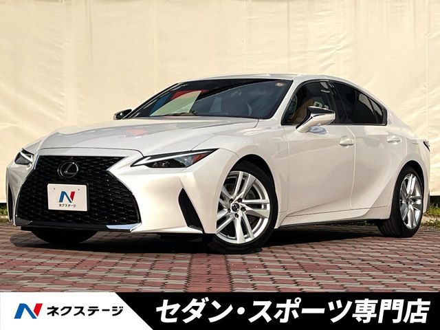 LEXUS IS300