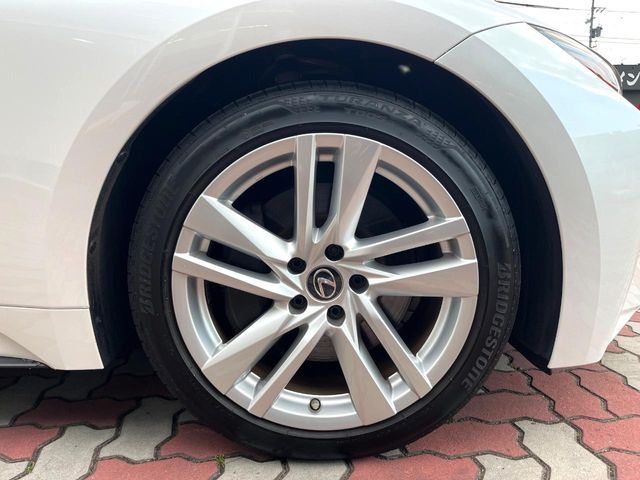 LEXUS IS300