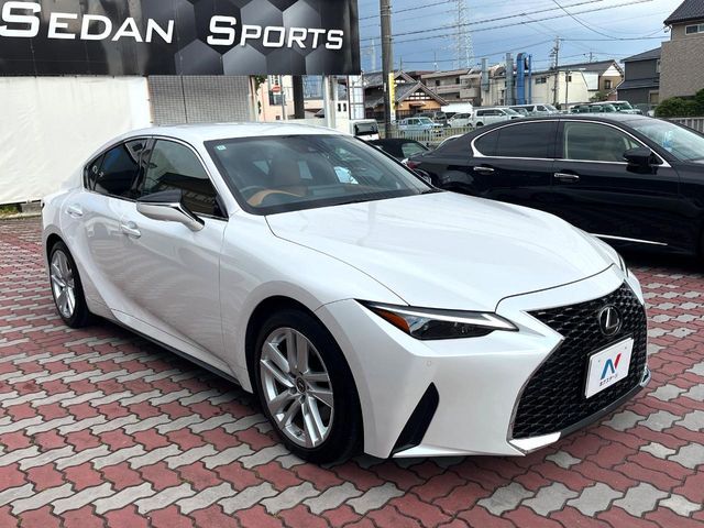 LEXUS IS300