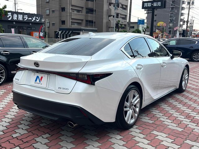 LEXUS IS300