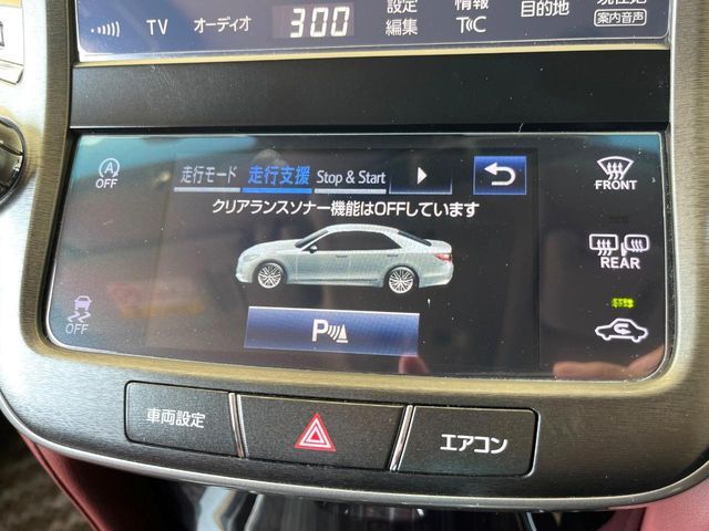 CROWN sedan