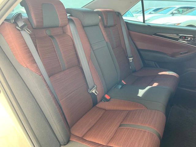 CROWN sedan