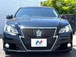 CROWN sedan