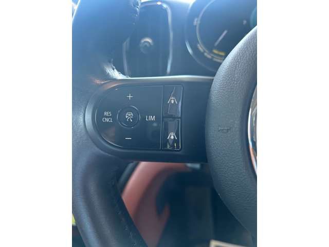 MINI COOPER SE CROSSOVER