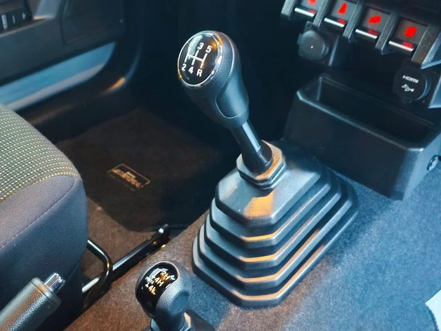 JIMNY SIERRA