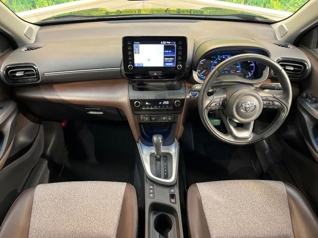 YARIS CROSS HYBRID