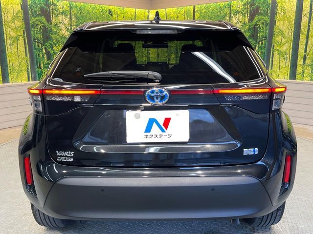 YARIS CROSS HYBRID
