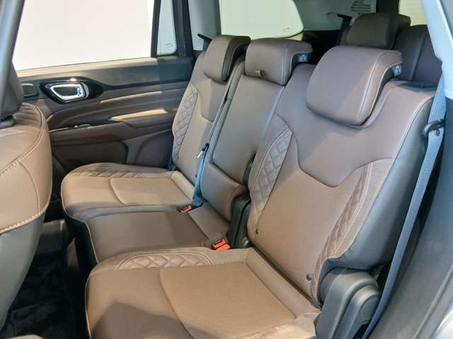 JEEP COMMANDER