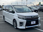VOXY HYBRID