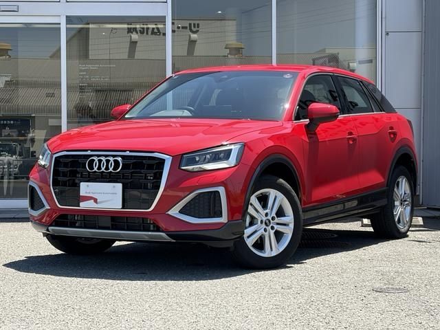 AUDI Q2
