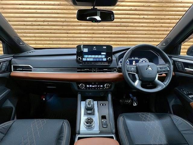 OUTLANDER PHEV