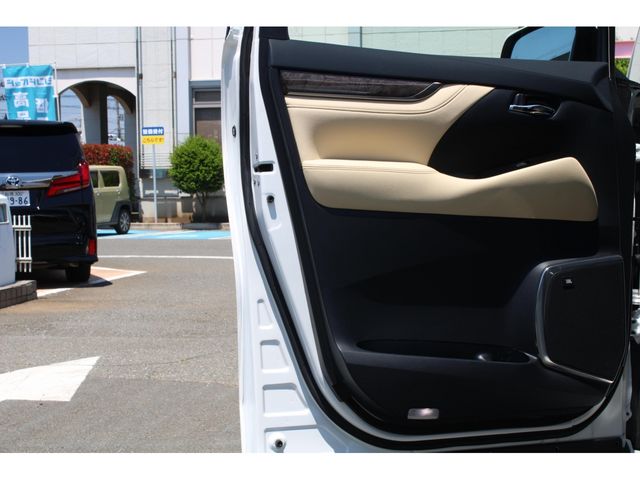 ALPHARD hybrid 4WD