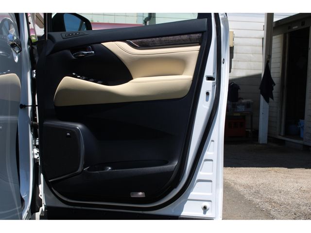 ALPHARD hybrid 4WD