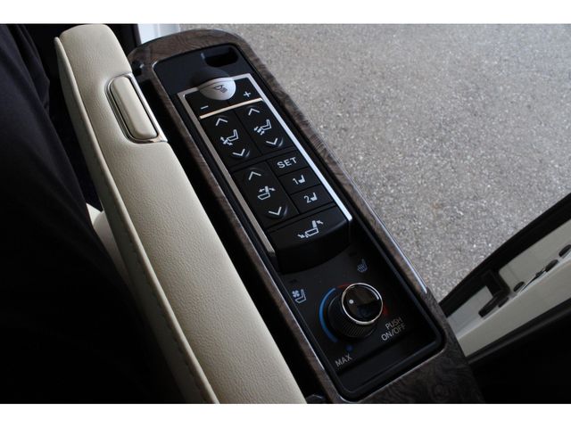 ALPHARD hybrid 4WD